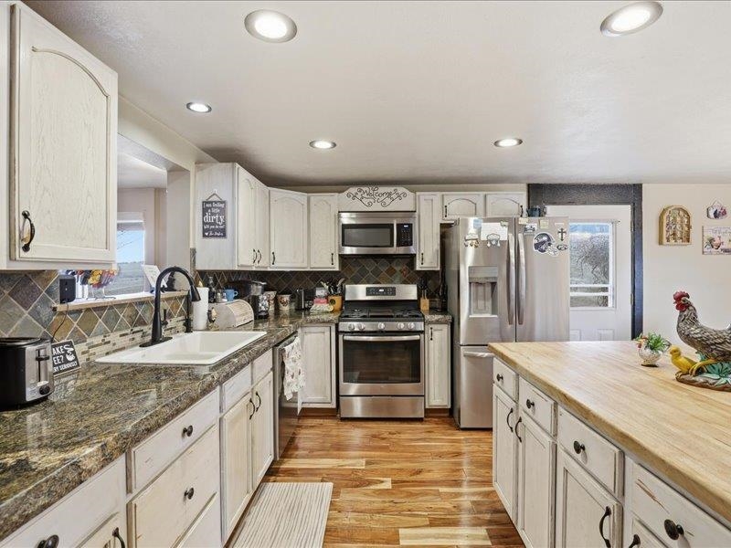 26323 North Madison Road Chattaroy, WA 99003 - Photo 11 of 50