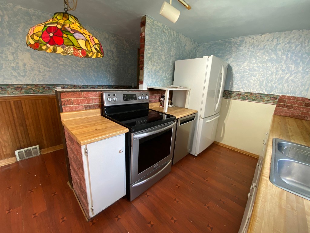 605 Echo Road Vestal, NY 13850 - Photo 11 of 28 Gallery Image 11