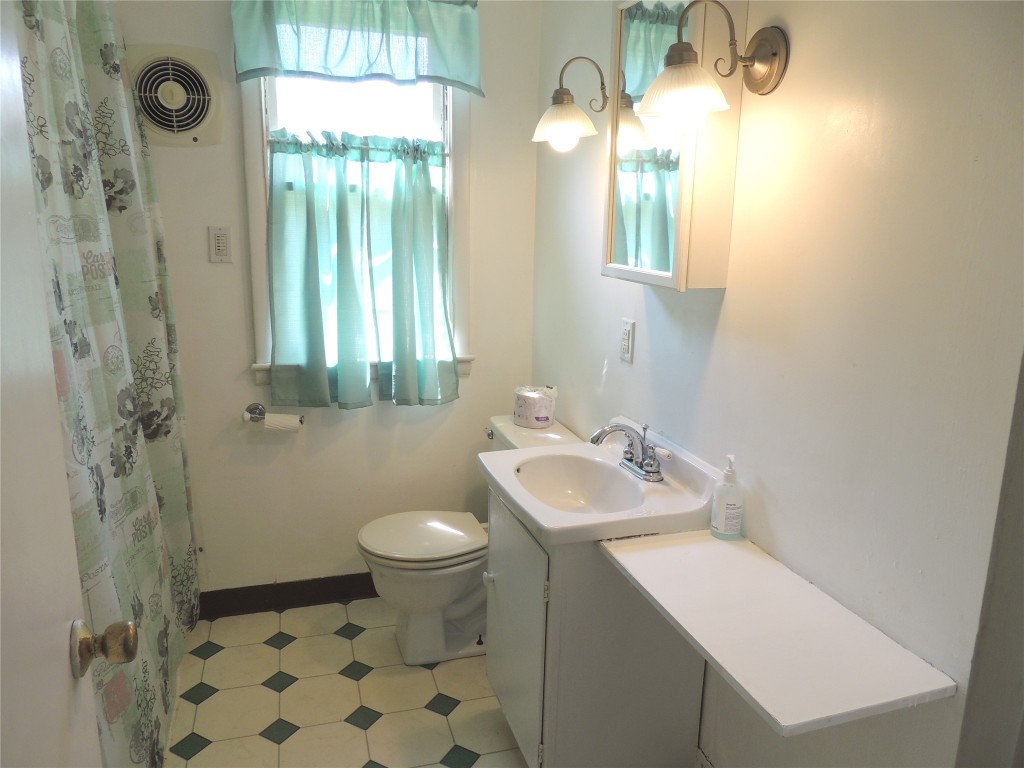 605 Echo Road Vestal, NY 13850 - Photo 15 of 28 Gallery Image 15