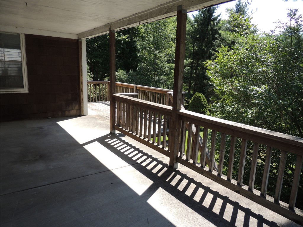 605 Echo Road Vestal, NY 13850 - Photo 6 of 28 Gallery Image 6