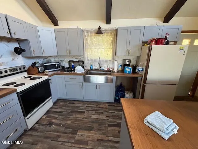 $325,000 | 4593 Route 20 Durham Ny 12423, Canajoharie, NY 13317