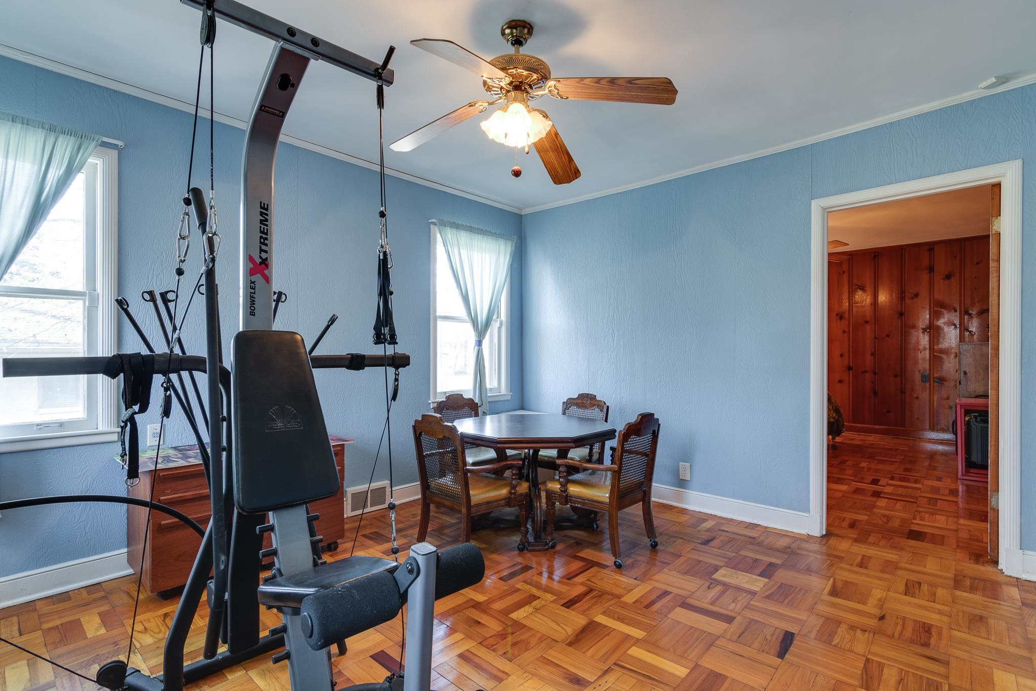 4926 Shady Grove Road Memphis, TN 38117 - Photo 21 of 23 a workspace with chandelier