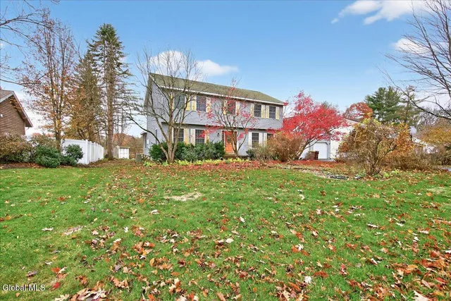 $525,000 | 3067 New Williamsburg Drive, Guilderland, NY 12303