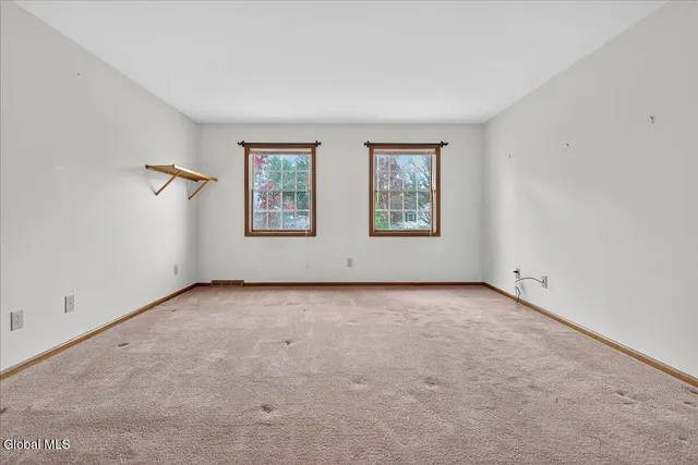 $525,000 | 3067 New Williamsburg Drive, Guilderland, NY 12303