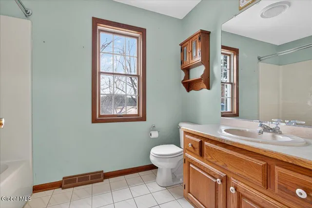 $525,000 | 3067 New Williamsburg Drive, Guilderland, NY 12303