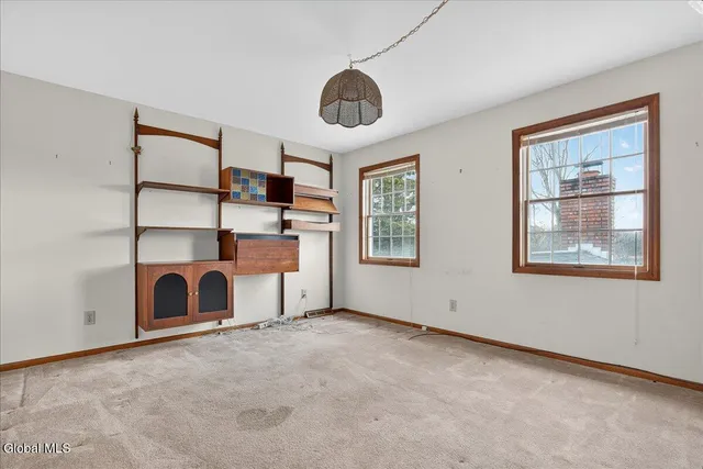 $525,000 | 3067 New Williamsburg Drive, Guilderland, NY 12303