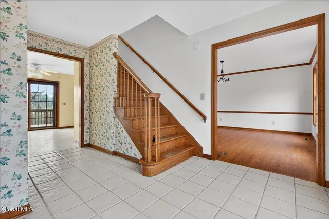 $525,000 | 3067 New Williamsburg Drive, Guilderland, NY 12303