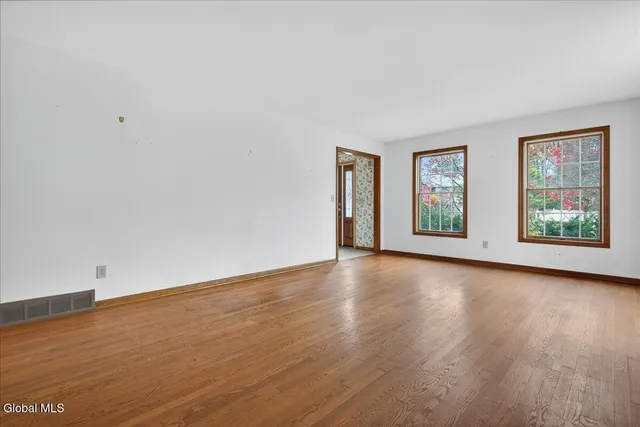 $525,000 | 3067 New Williamsburg Drive, Guilderland, NY 12303