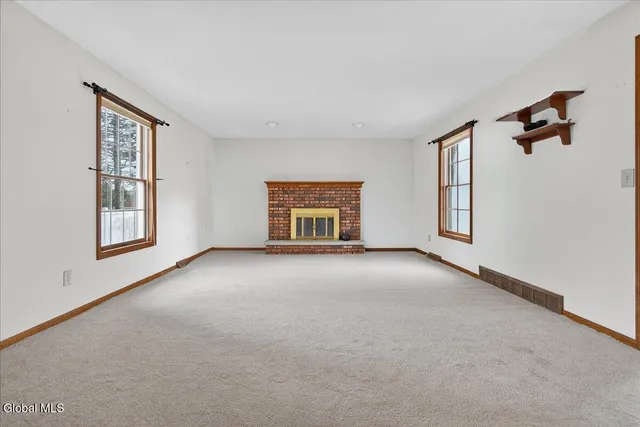 $525,000 | 3067 New Williamsburg Drive, Guilderland, NY 12303