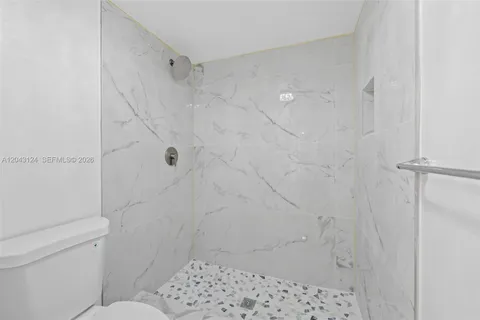 $199,999 | 4025 North Nob Hill Road, Unit 301, Sunrise, FL 33351