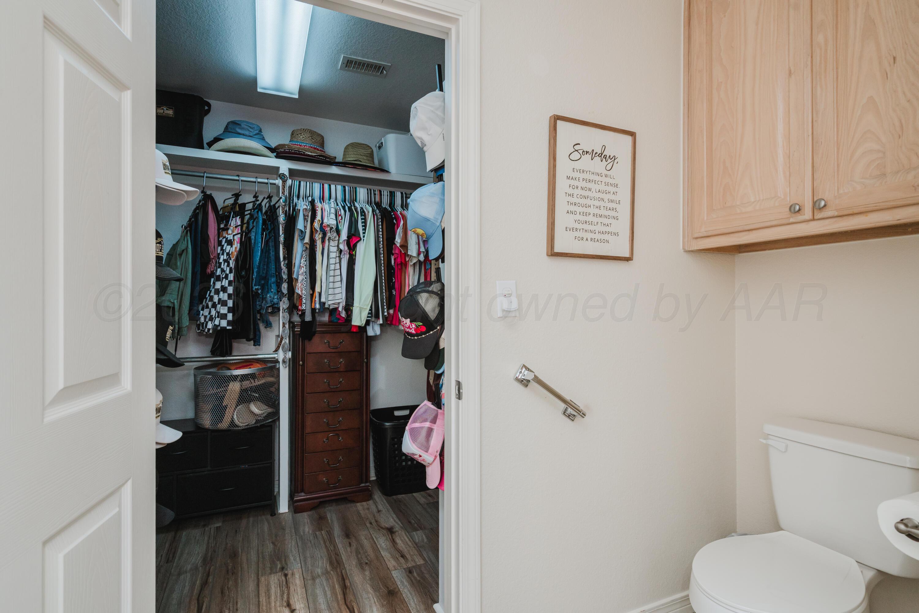 6314 Roadrunner Court Amarillo, TX 79119 - Photo 25 of 36 Primary Bath View 4
