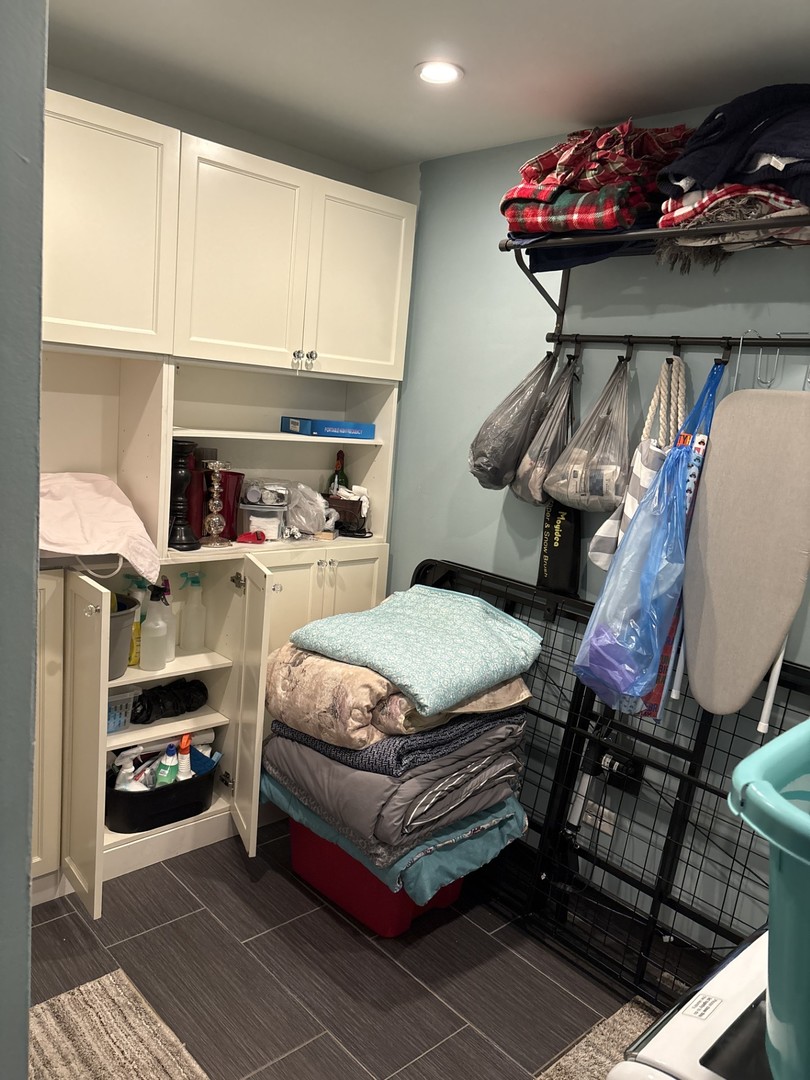7000 Mather Avenue, Unit 303 Chicago Ridge, IL 60415 - Photo 11 of 18 Gallery Image 11