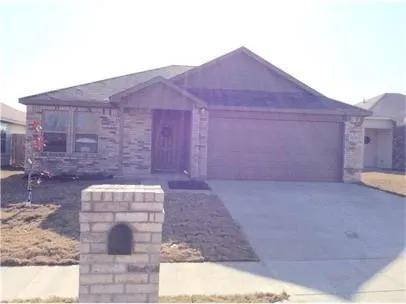 $2,200 | 1928 Alanbrooke Drive, Fort Worth, TX 76140