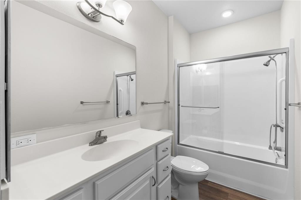 2651 Northwest Barry Road, Unit 108 Kansas City, MO 64151 - Photo 14 of 37