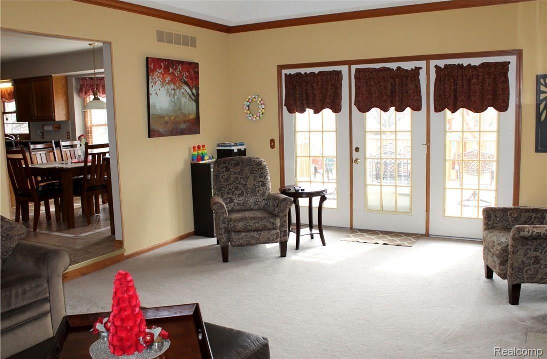 45071 Glengarry Road Canton, MI 48188 - Photo 6 of 51 IMG_0708.JPG