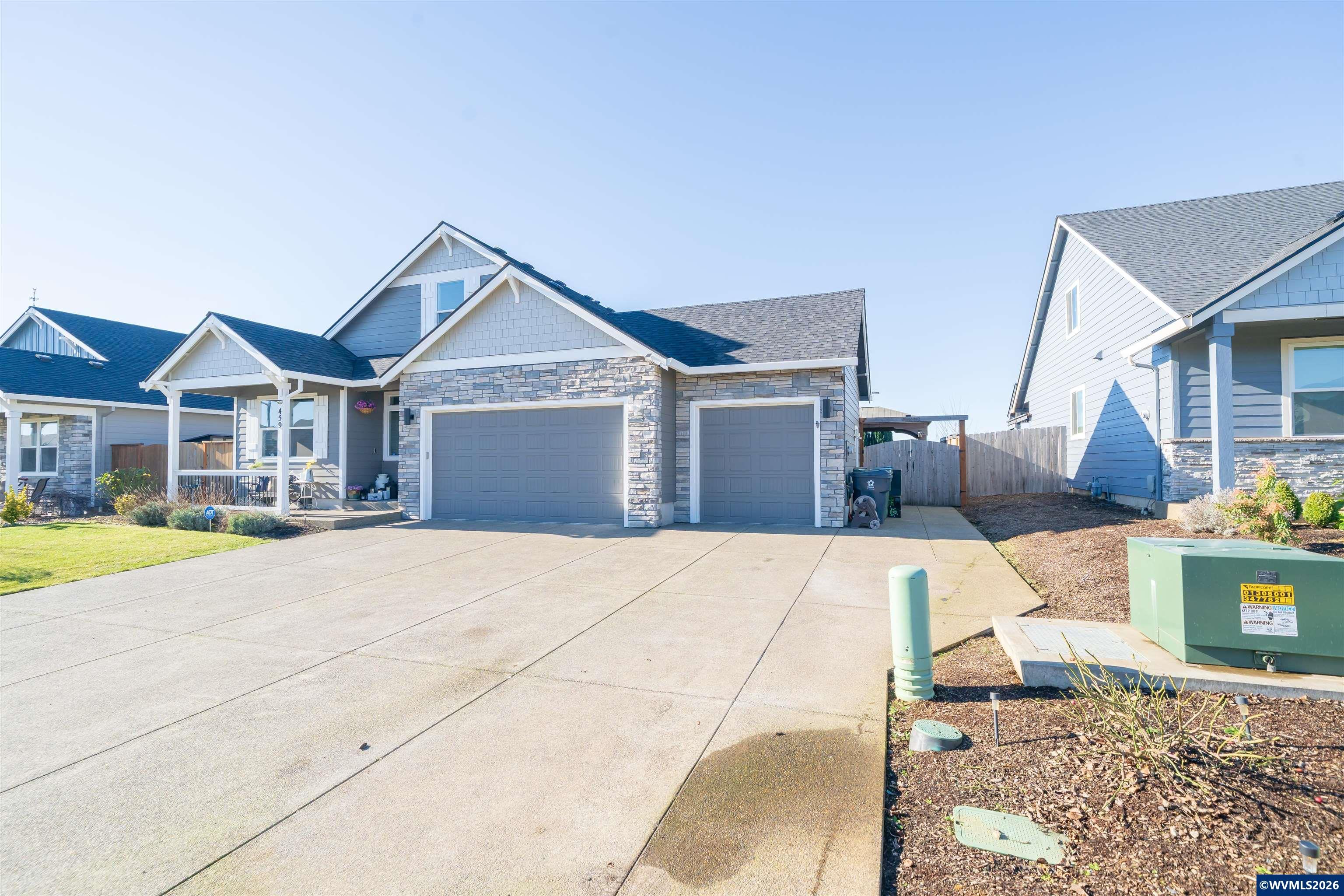 459 Northeast Cedar Street Sublimity, OR 97385 - Photo 3 of 35