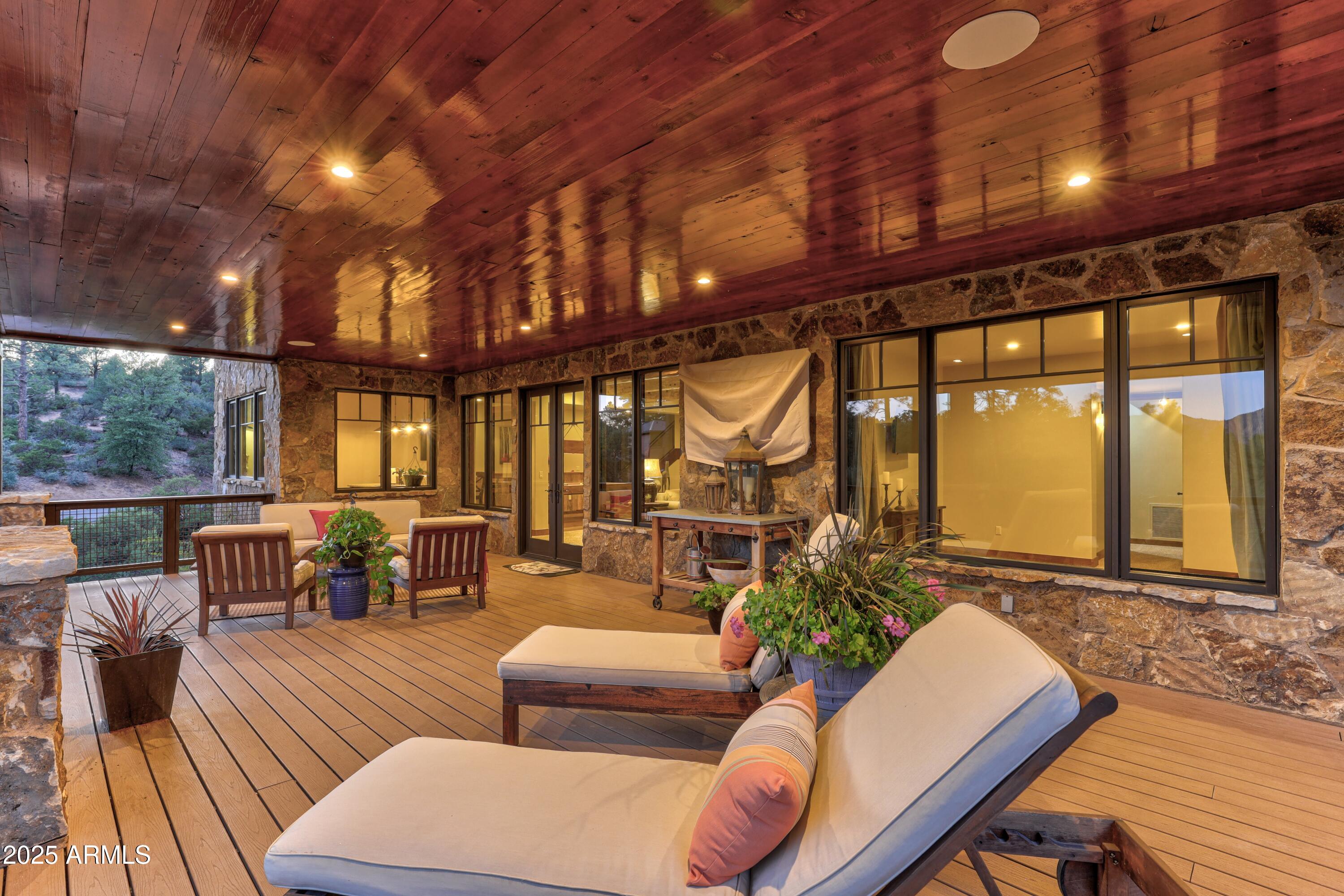 3003 East Arrow Point Payson, AZ 85541 - Photo 39 of 56 Twilight Lower Patio