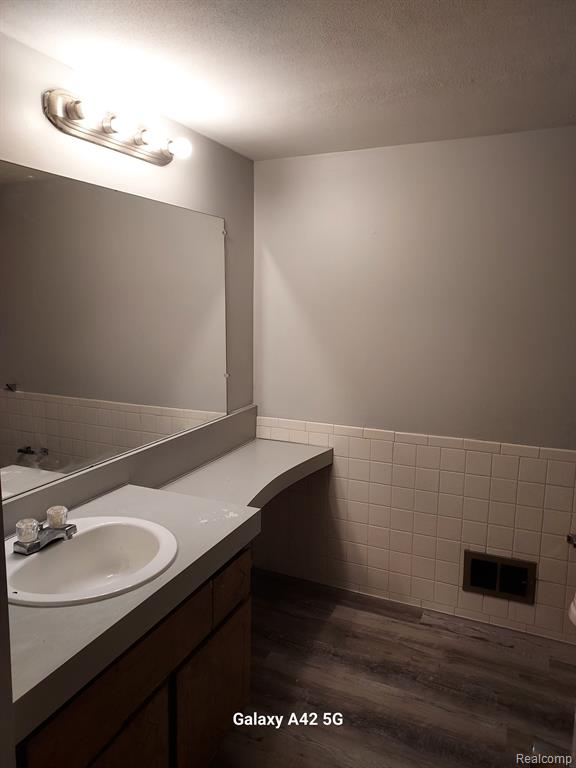 29334 Hoover Road Warren, MI 48093 - Photo 9 of 9