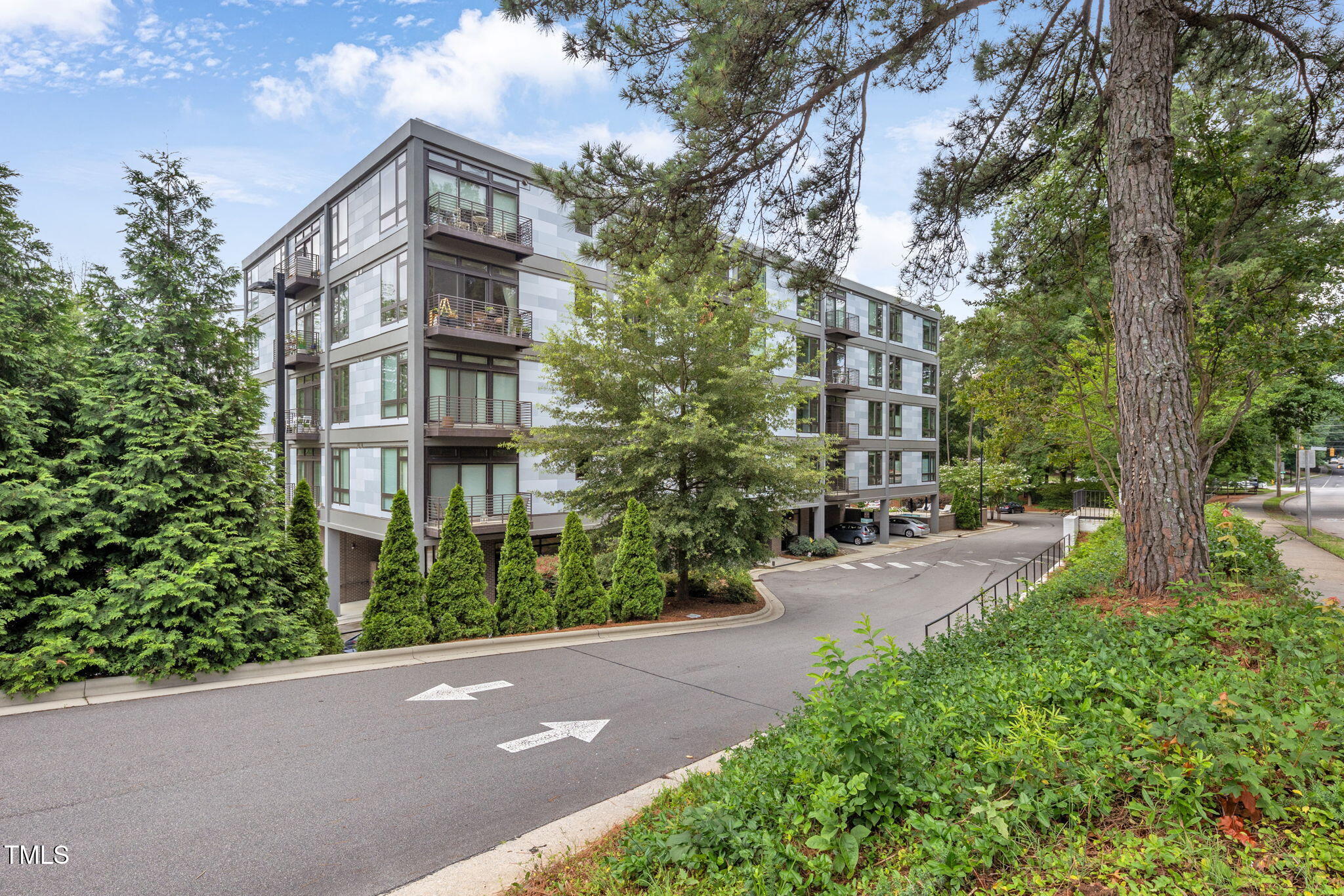 1300 St Marys Street, Unit 402 Raleigh, NC 27605 - Photo 24 of 33 2-web-or-mls-DX3A1507