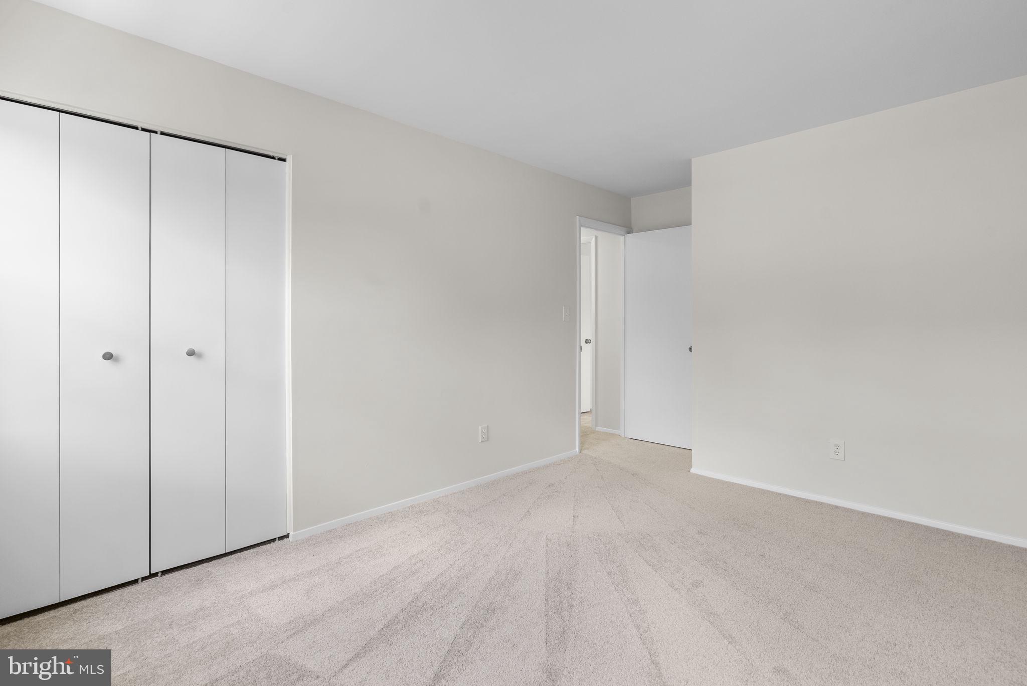17109 Oxley Farm Road Poolesville, MD 20837 - Photo 23 of 43 Bedroom #2 angle #2