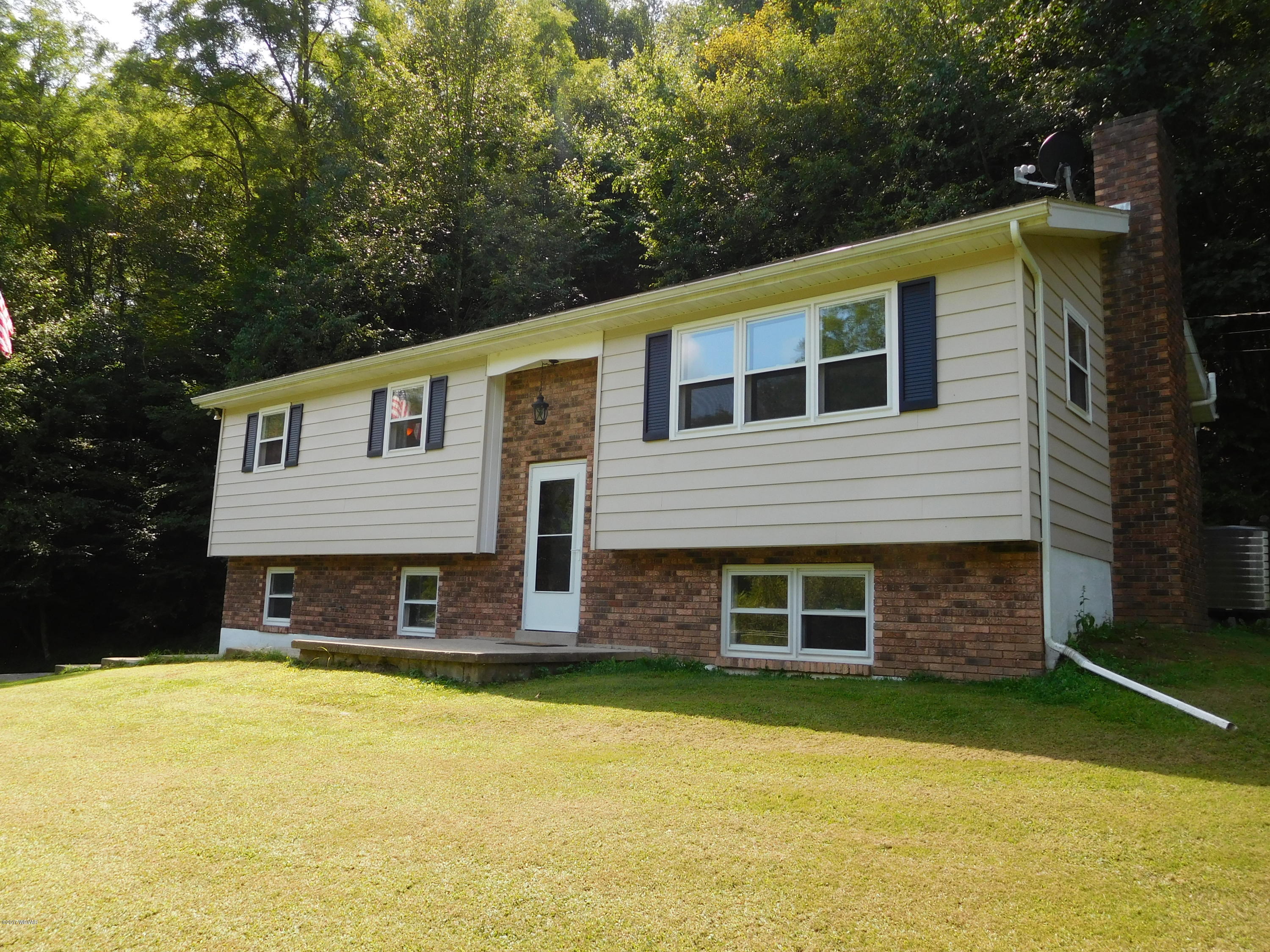 3215 Northway Road Williamsport, PA 17701 - Photo 15 of 17 EXTERIOR - FRONT