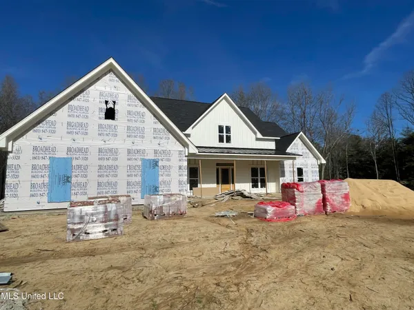 $597,900 | 112 Crosswind Drive, Flora, MS 39071