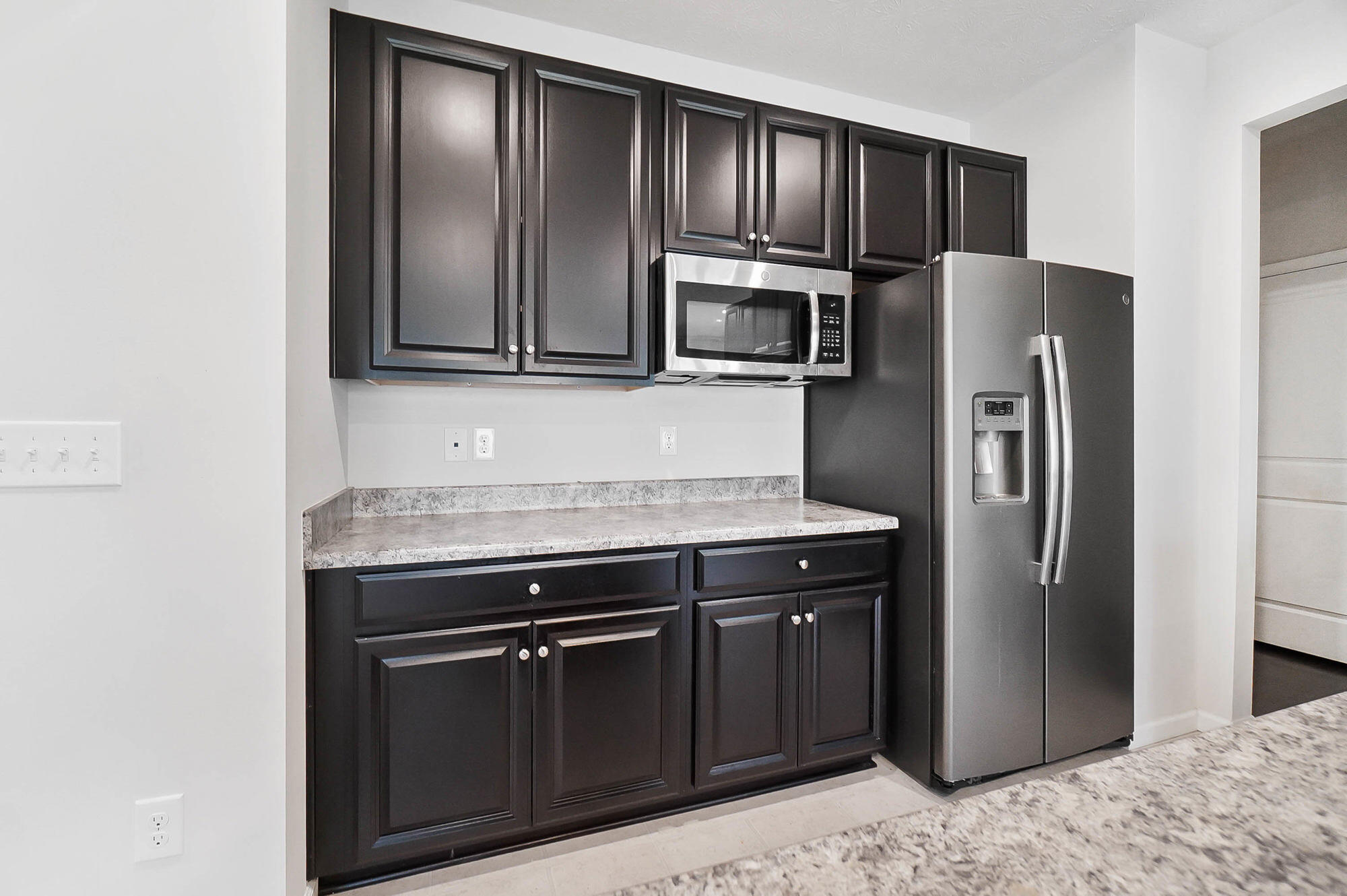 1761 Wandering Stream Way Dayton, OH 45458 - Photo 13 of 45 Gallery Image 13