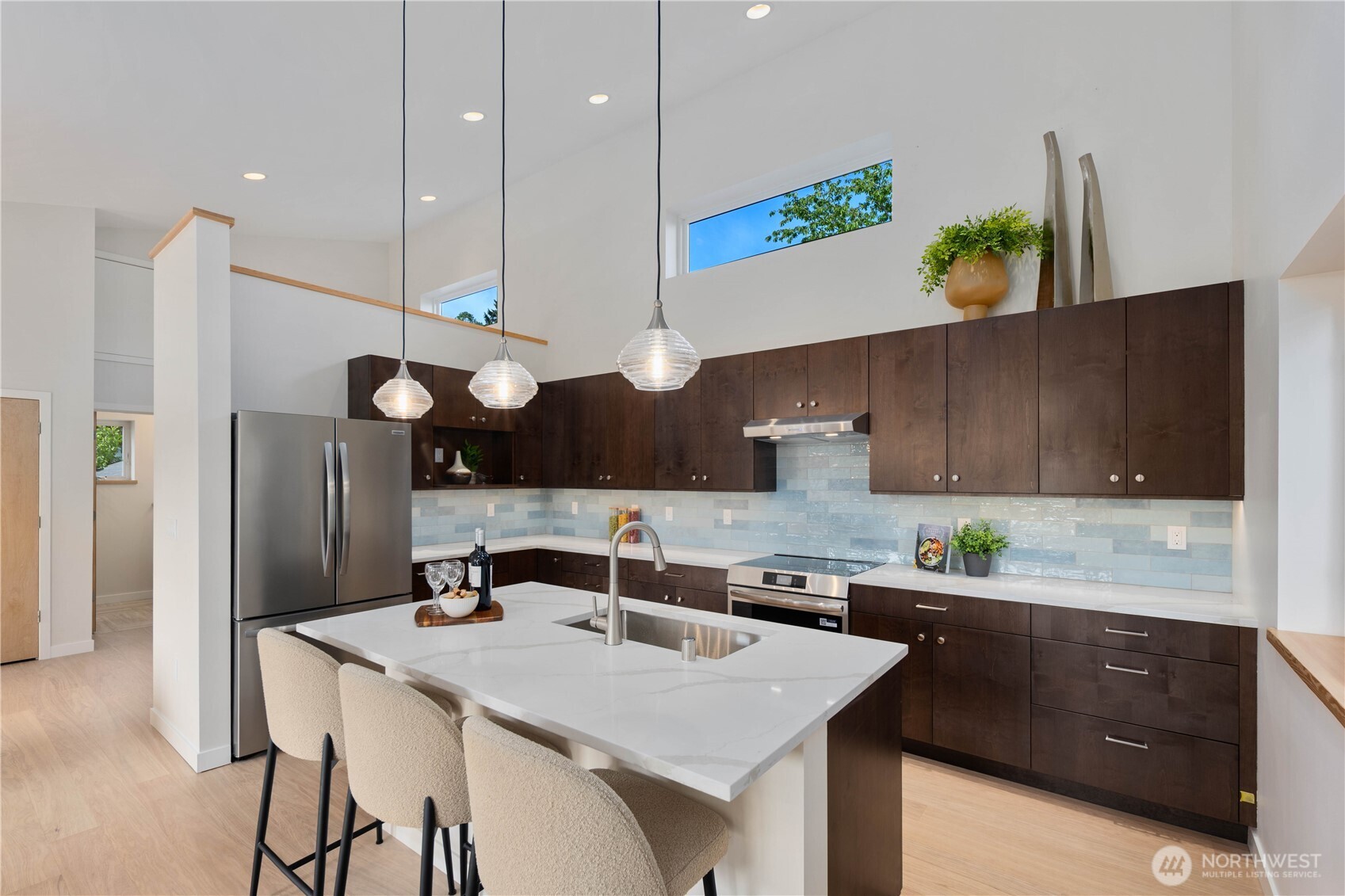 8625 30th Avenue Southwest Seattle, WA 98126 - Photo 15 of 40