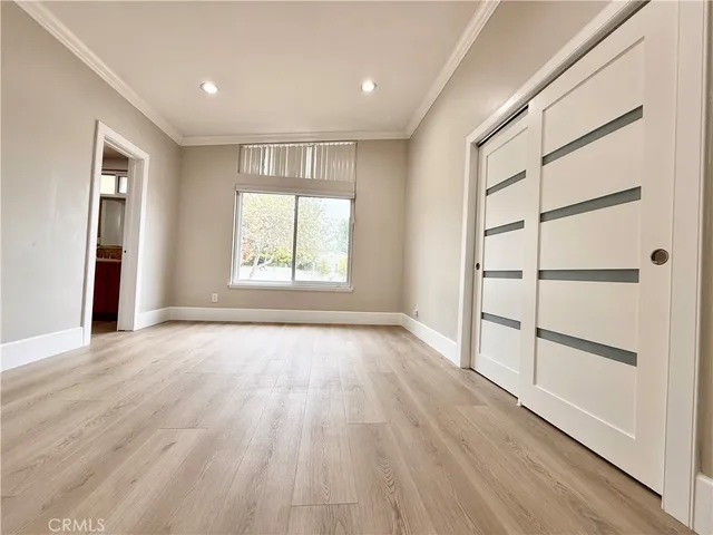 $8,900 | 24204 Calvert Street, Woodland Hills, CA 91367