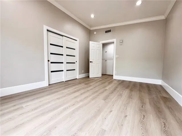 $8,900 | 24204 Calvert Street, Woodland Hills, CA 91367