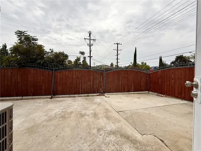 $8,900 | 24204 Calvert Street, Woodland Hills, CA 91367