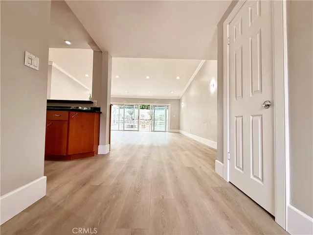 $8,900 | 24204 Calvert Street, Woodland Hills, CA 91367