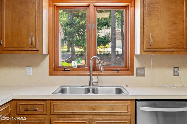 $2,100 | 618 Chelsea Drive, Sanford, NC 27332