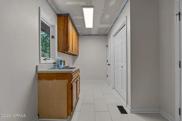 $2,100 | 618 Chelsea Drive, Sanford, NC 27332