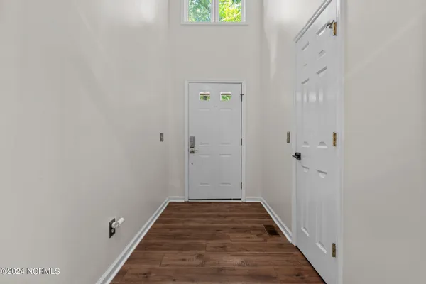 $2,100 | 618 Chelsea Drive, Sanford, NC 27332