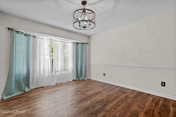 $2,100 | 618 Chelsea Drive, Sanford, NC 27332