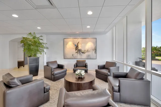 $2,895,000 | 2000 South Ocean Boulevard, Unit 6K, Boca Raton, FL 33432