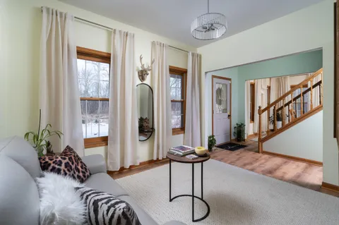 $779,900 | 13737 North Lake Shore Drive, Mequon, WI 53097