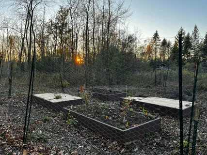 $779,900 | 13737 North Lake Shore Drive, Mequon, WI 53097