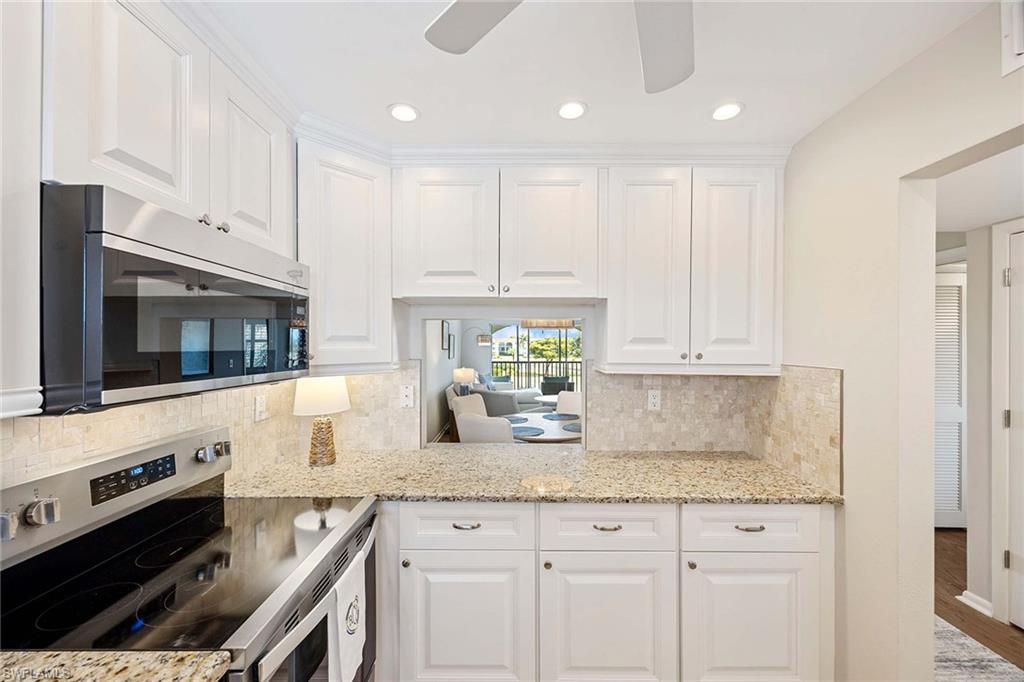 45 High Point Circle South, Unit 303 Naples, FL 34103 - Photo 10 of 22