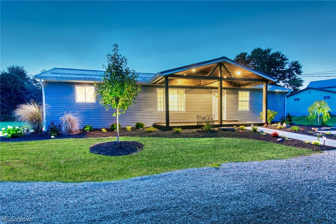 5981 Ridge Road Cortland, OH 44410 - Photo 4 of 35 Gallery Image 4