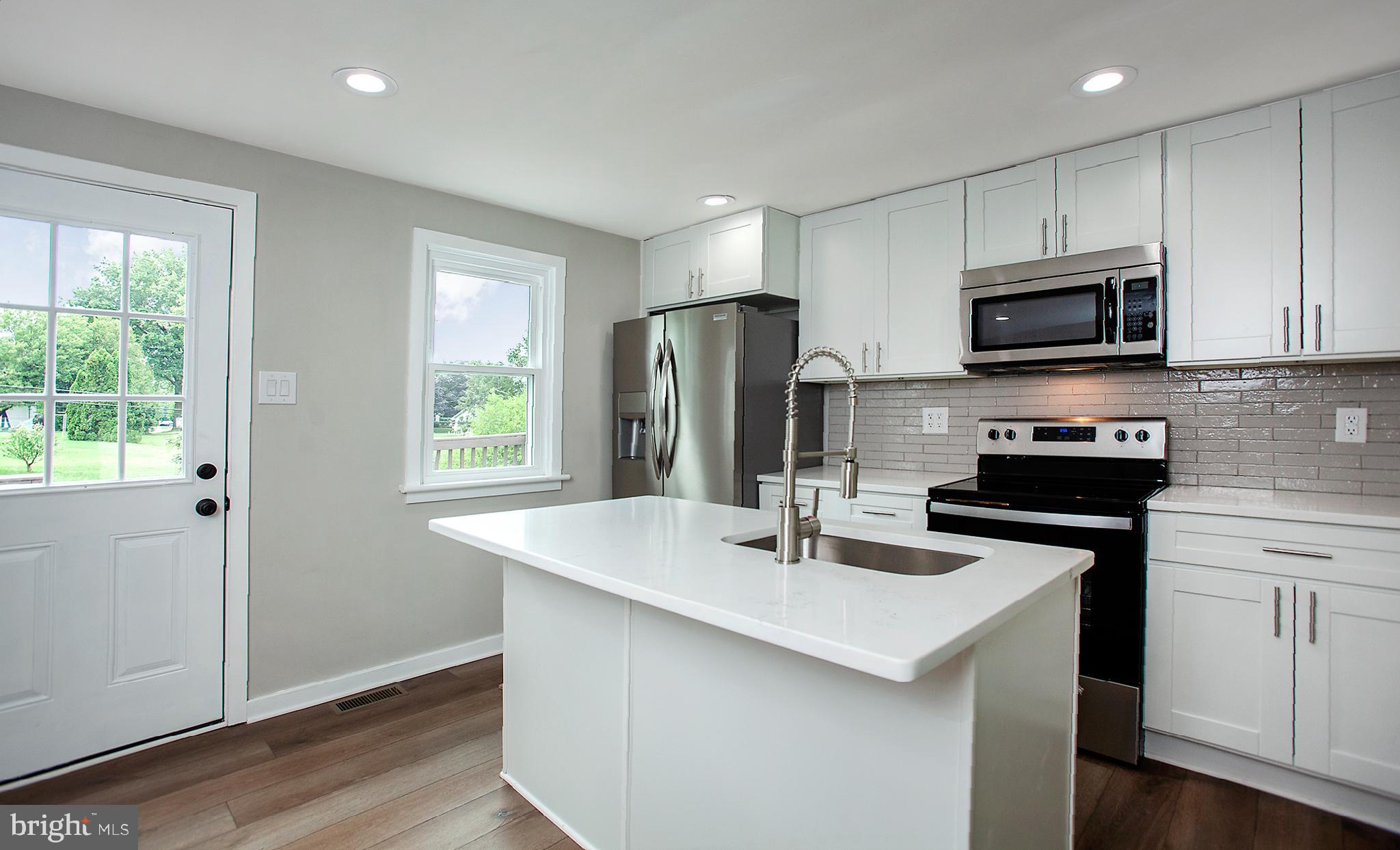 413 Rutherford Road Harrisburg, PA 17109 - Photo 6 of 49 Gallery Image 6