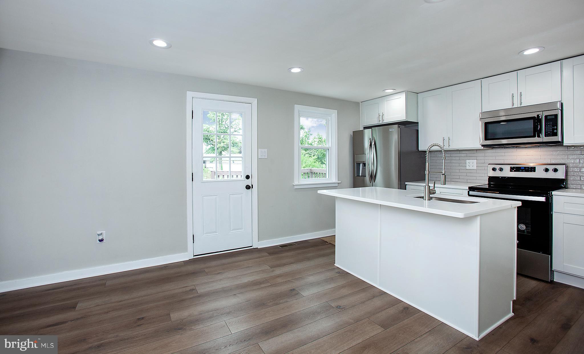 413 Rutherford Road Harrisburg, PA 17109 - Photo 10 of 49 Gallery Image 10
