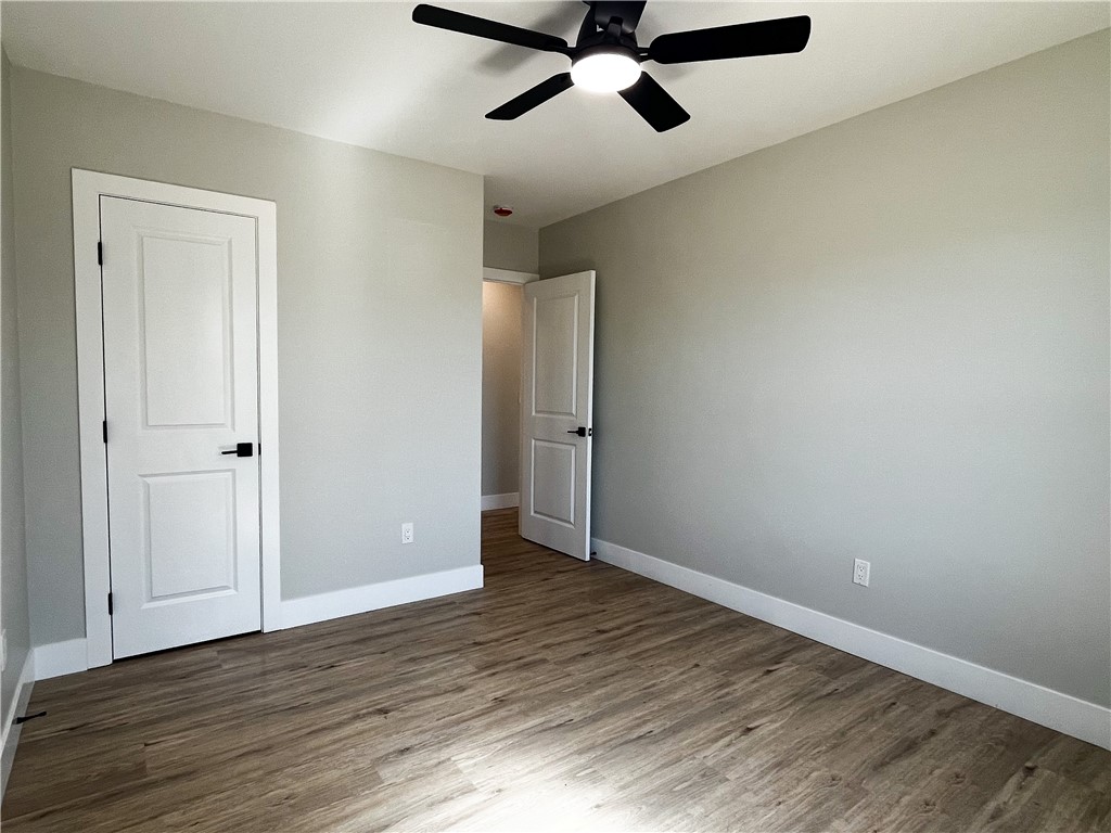 961 West Laurel Street Compton, CA 90220 - Photo 13 of 26