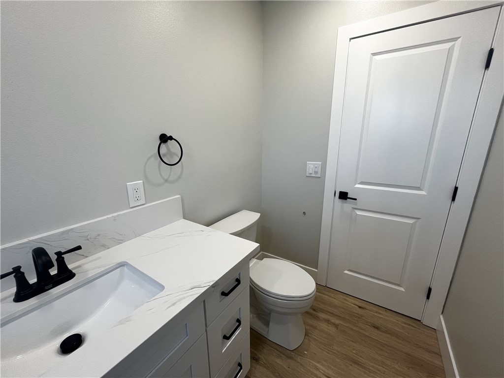 961 West Laurel Street Compton, CA 90220 - Photo 19 of 26