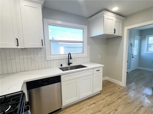 $705,000 | 961 West Laurel Street, Compton, CA 90220