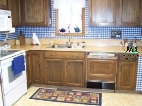 6670 Riverside Drive Caseville, MI 48725 - Photo 5 of 9 609769-4.JPG