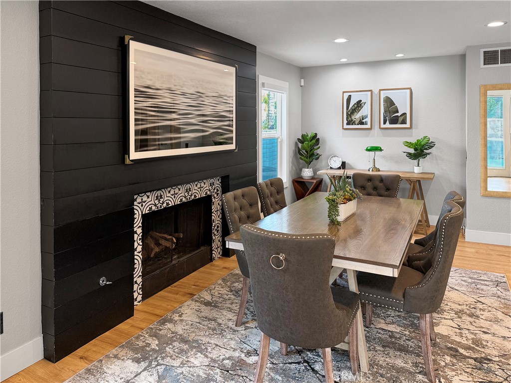 16955 Lake Knoll Parkway Riverside, CA 92503 - Photo 11 of 42 a dining room with furniture and window