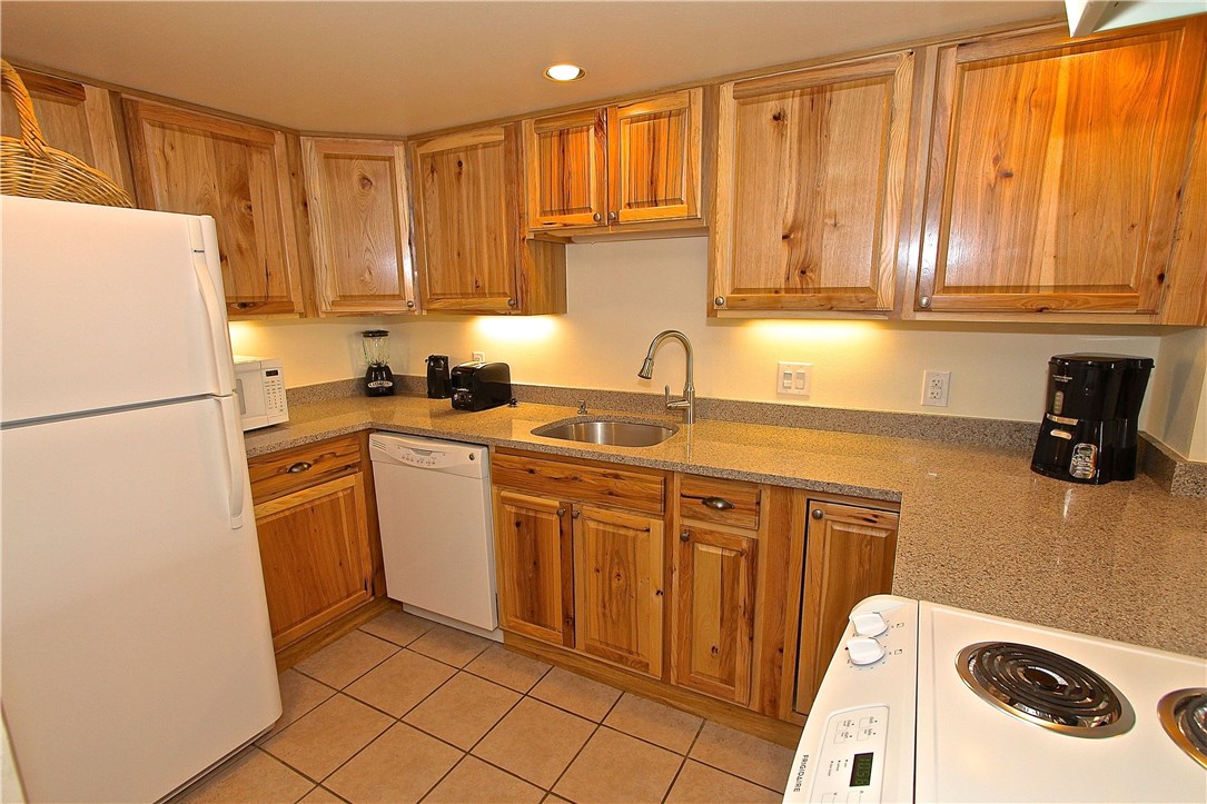 800 Copper Road, Unit 183 Frisco, CO 80443 - Photo 5 of 19 Gallery Image 5