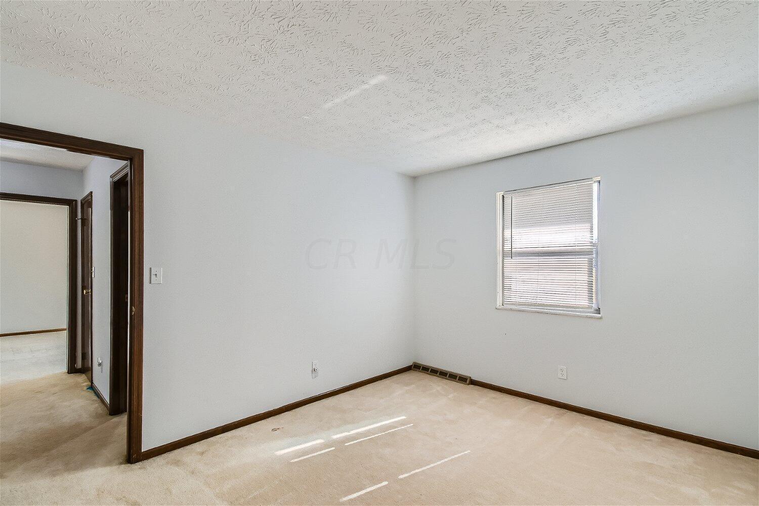 817 Riva Ridge Boulevard Columbus, OH 43230 - Photo 20 of 28 817 Riva Ridge Blvd - Web Quality - 019